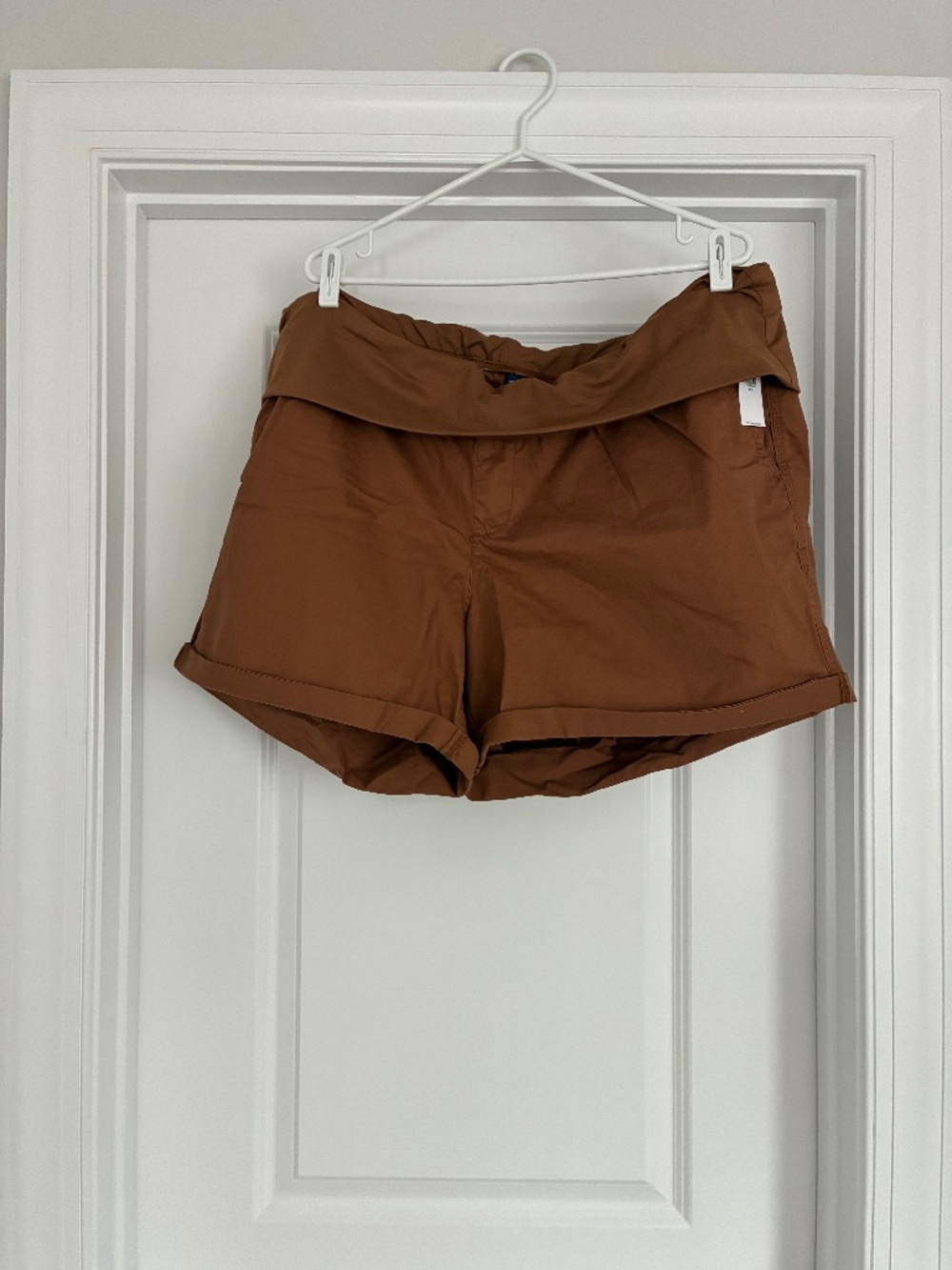 Old Navy MATERNITY shorts XXL - NWT